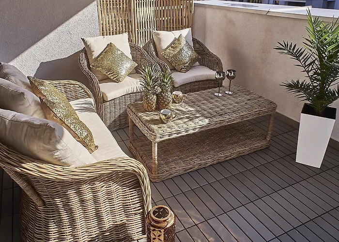 Golden Pearl アパート