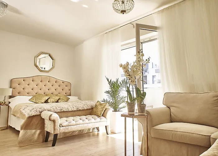 Golden Pearl アパート